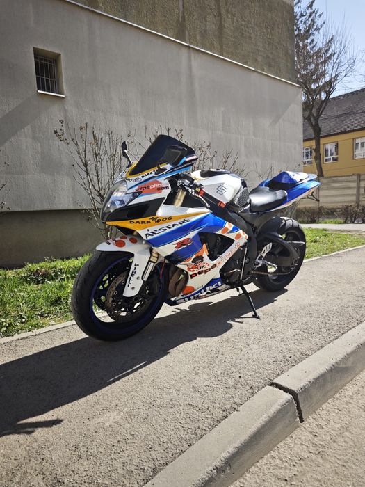 Suzuki gsxr k6 600 (NU RASPUND PE OLX)!