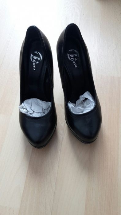 Pantofi Bata noi nr 38