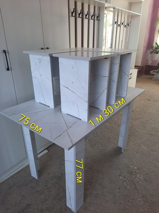 Кухонный стол новый