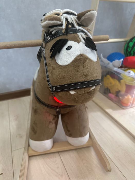 Лошадь качалка Тутси
