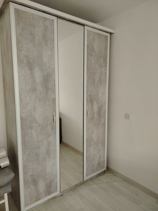 Продам стол кухонный