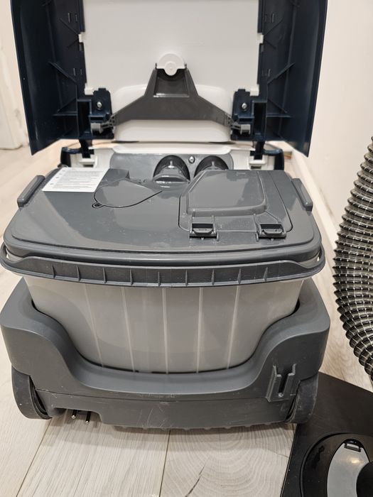 Aspirator bosch fara sac