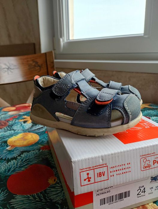 Сандали "Biomecanics" 24номер