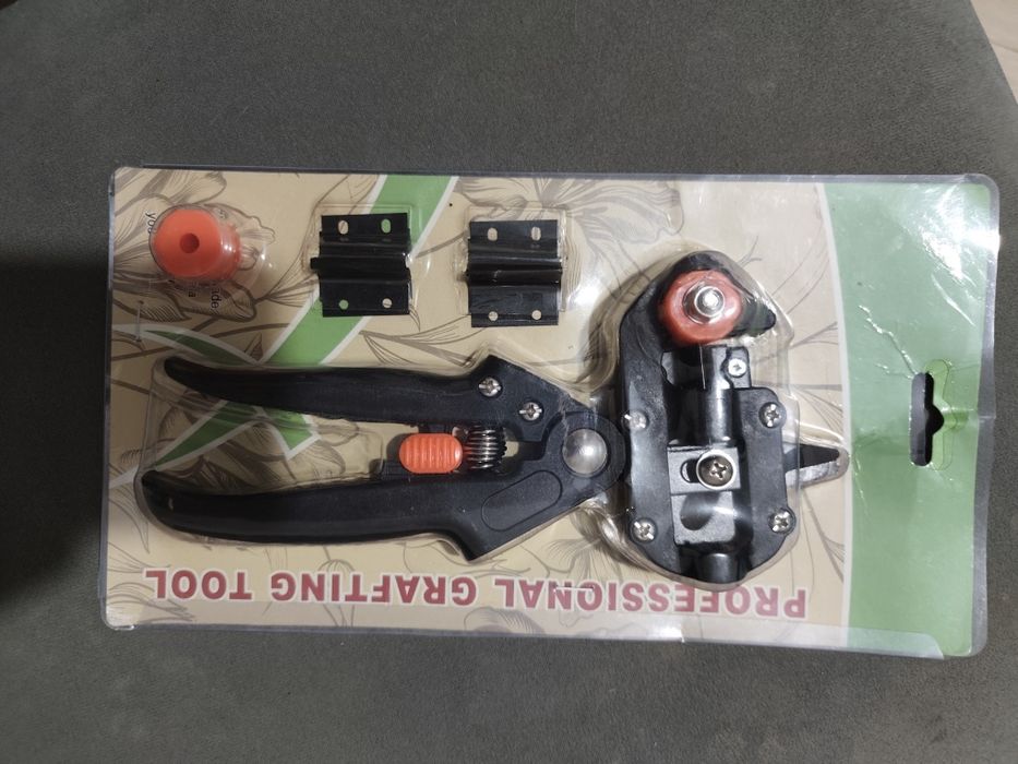 Инструмент для прививок деревьям