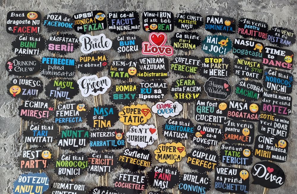 Propsuri / stegulețe cu mesaje amuzante pentru evenimente