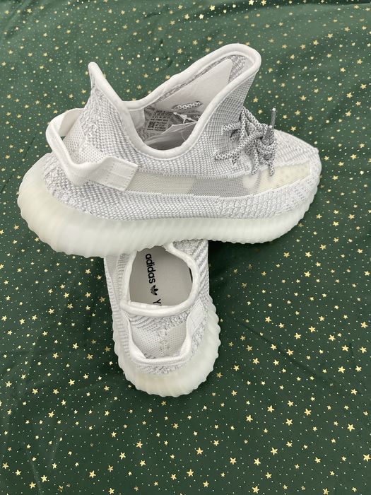 YEEZY 350 V2 Static