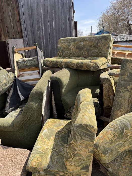 Отдам даром мебель