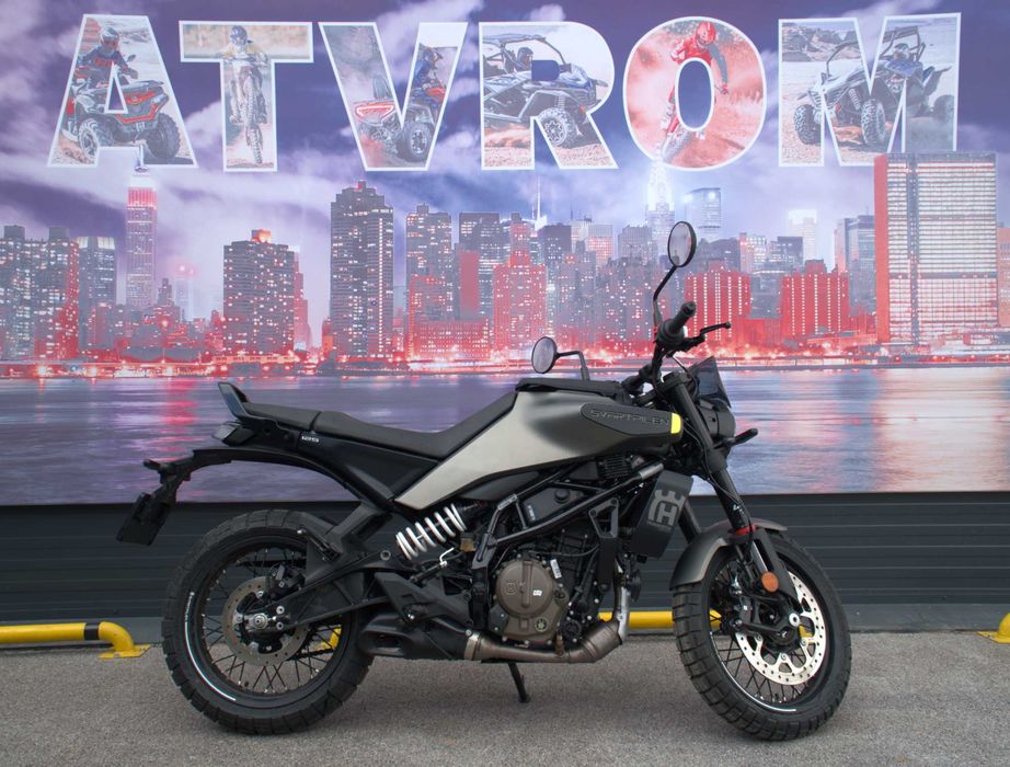 Motocicleta Husqvarna Svartpilen 125 '24 SH