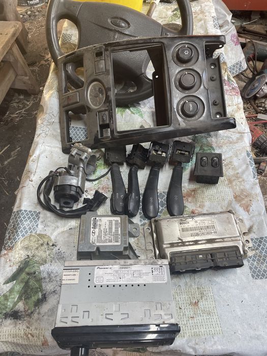 Запчасти приора !!!