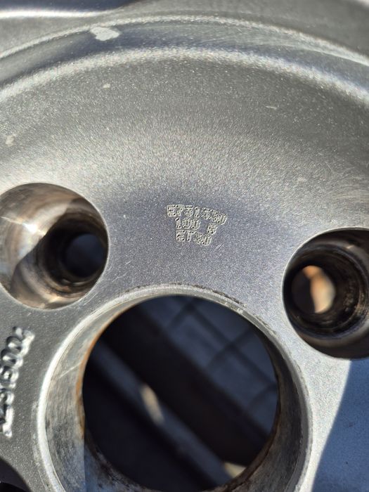 Джанти Azev 15 цола ,4х100 , 7.5j ,et30 , 195/55/15 Vw Honda Opel