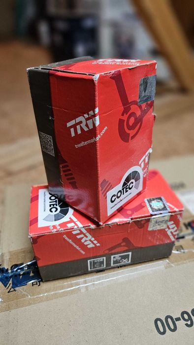 Set Discuri si placute de frana NOI pt. MAZDA CX5 si MAZDA 6 prod. TRW