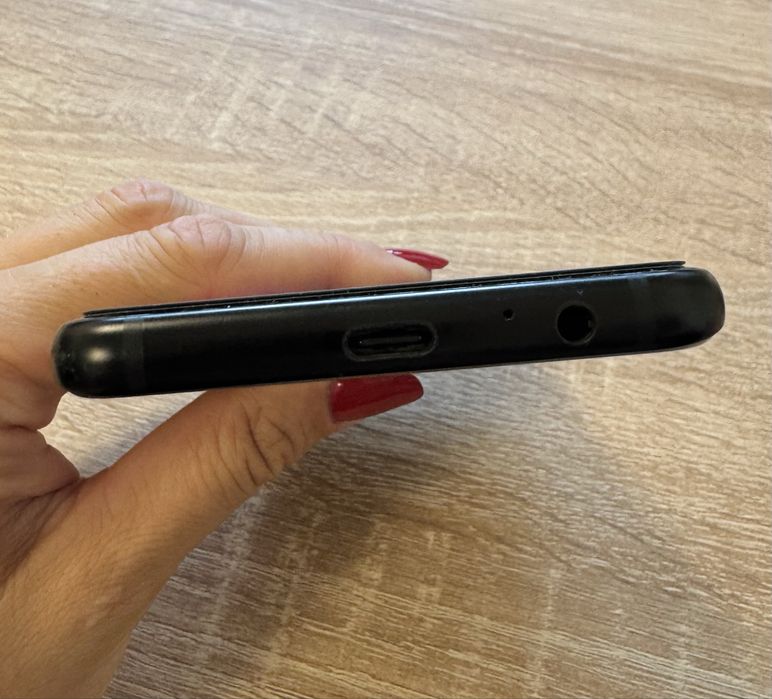Vand Telefon Samsung Galaxy A8