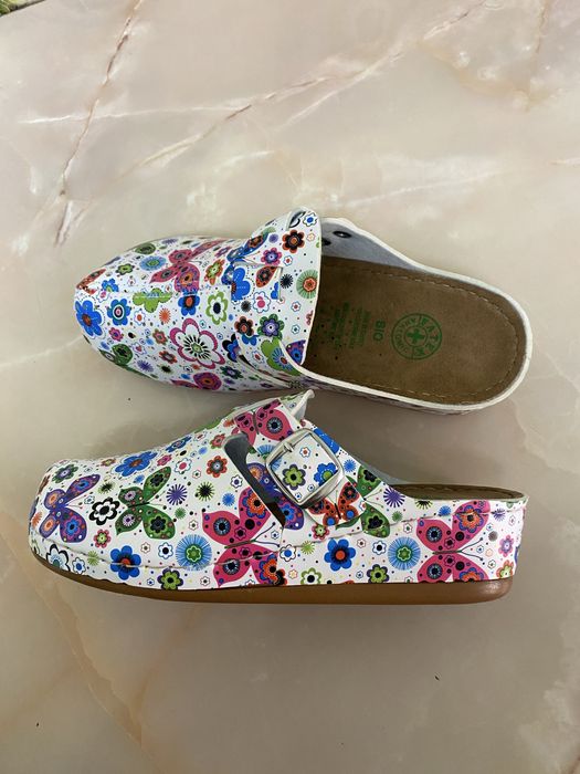 Papuci medicali din piele eco