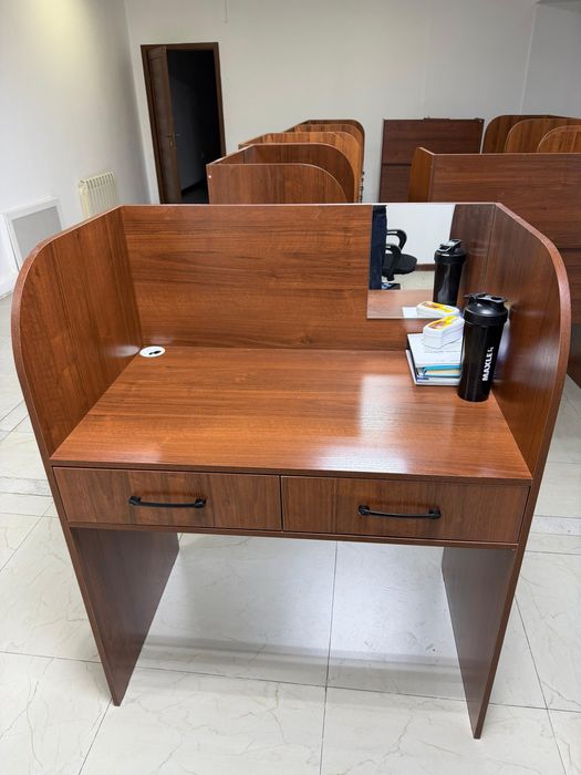 Столы для отдела продаж