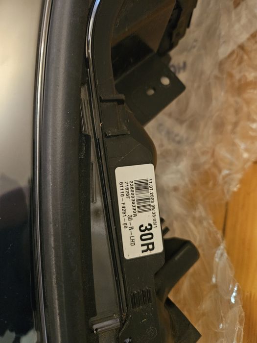 Преден десен фар за Toyota CH-R