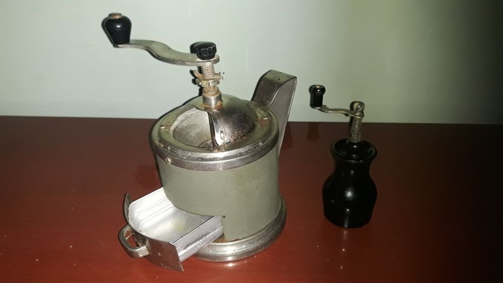 Кофемолка ручная СССР,