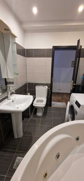 Apartament 2 camere Lipovei, mansarda, centrala proprie, mobilat complet