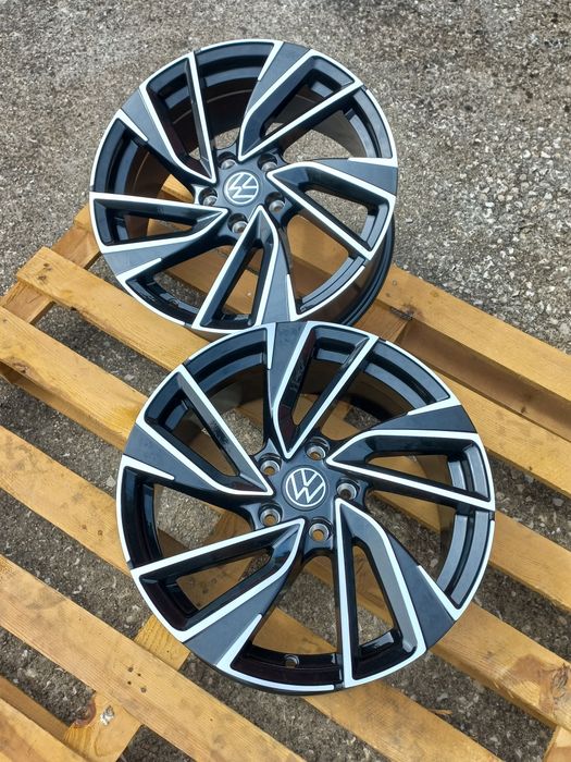 17"5x112 Vw Seat Škoda 7.5j et40 Golf Gti GTD Passat Leon Superb Octavia Чисто Нови.