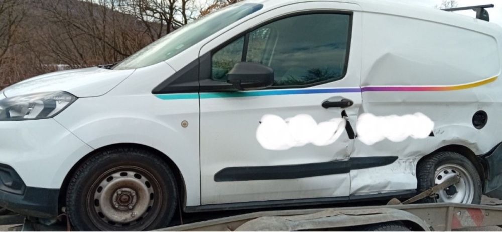 Продава се само на части Ford Courier 1.5 d 2018