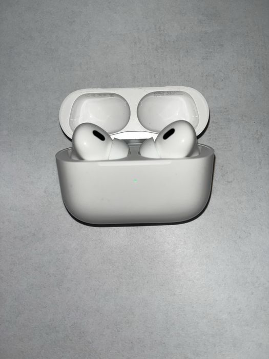 Apple air pods pro 2 ( usb-c )