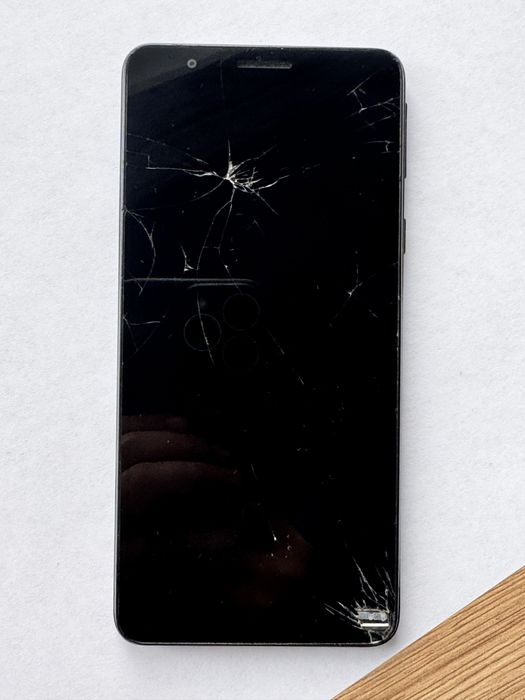 Samsung Galaxy A01 Core (разбит экран, в остальном ок)