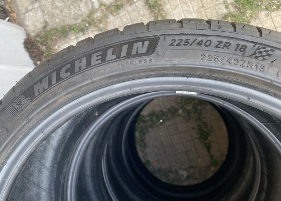 MICHELIN Pilot Sport 225/40/ZR18