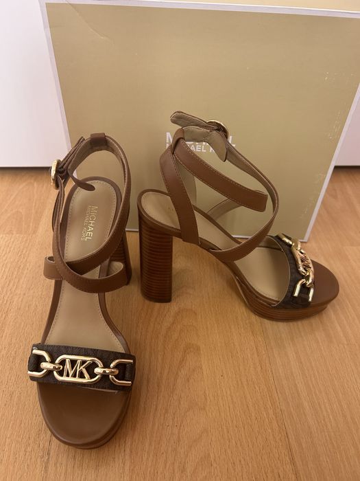 Чисто нови Michael Kors - сандали на ток, размер 36,5