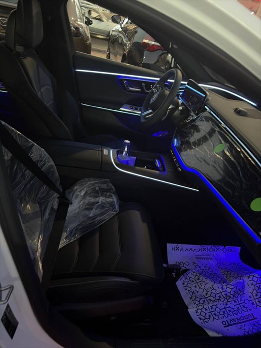 Mercedes-Bens  E 300 naxt- nasiya savdo 20 % nomizga o’tkazib beriladi