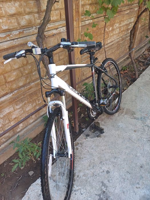 Vand bicicleta carrera roți pe 28.