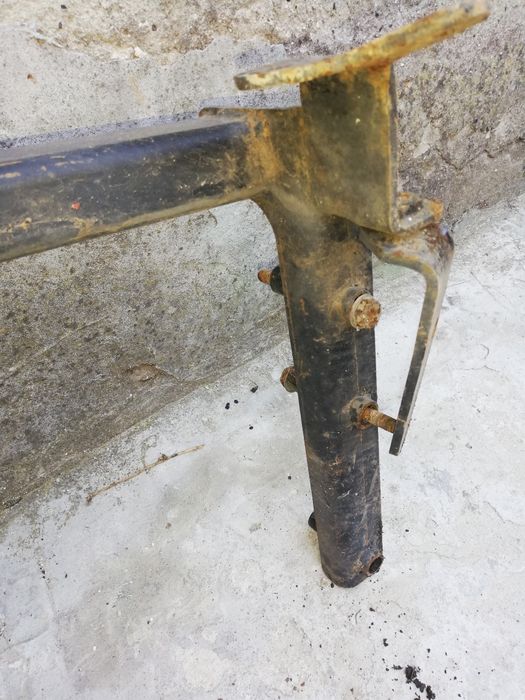 Теглич ауди 80 б4 седан