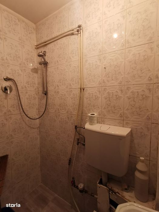 Garsoniere zona Cornisa mobilate si utilate