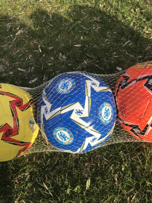 Футболни топки (+ баскетболна)