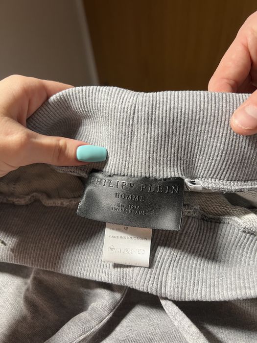 Pantaloni Philipp Plein de barbat ,achizitionati din Parndorf