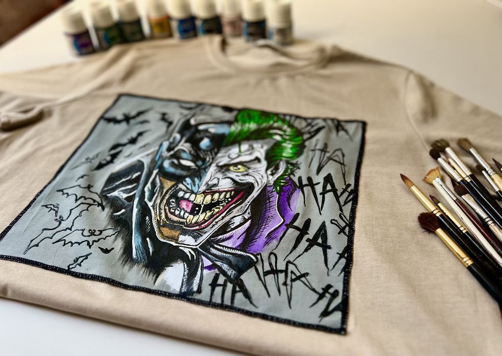 Футболка с росписью