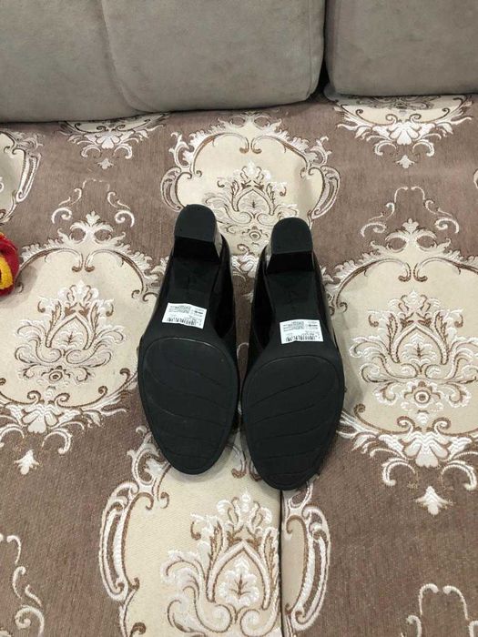 Продам туфли женские