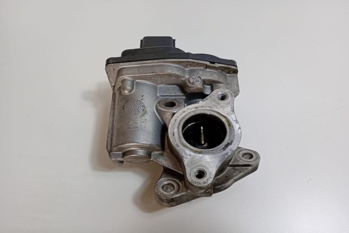 Supapa EGR 1.5 dci 82011143495 / H8201143495 Dacia Logan a 2-a genera