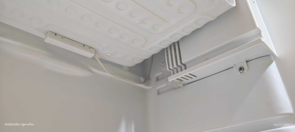 Haier HTTF-406W (81 литра) - Малък хладилник Haier - Smeg Style / Brushed Steel + Опция за ваше лого!