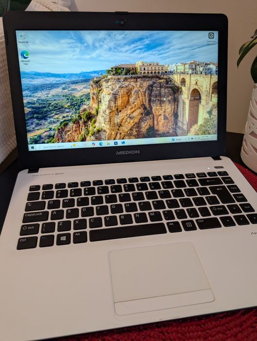 Laptop Medion Akoya Intel N2840/8Gb/SSD 240Gb/14'