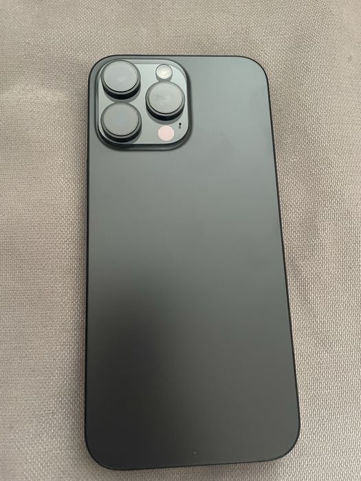 Продам айфон 16про мах