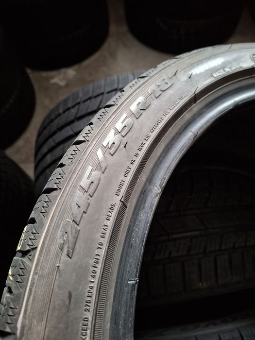 4 Anvelopele de iarnă  245 35 r18 si 225 40 r18 Toyo