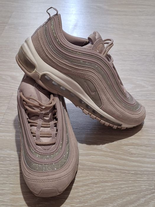 Adidas dama Nike Air max '97. 40