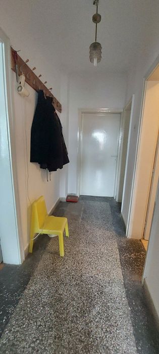 Дава се под наем Тристаен апартамент в Бургас, Възраждане - 90 кв.м за 382.5 € - Снимка #2