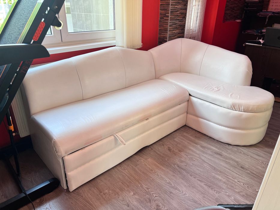 Продава се ъглов диван