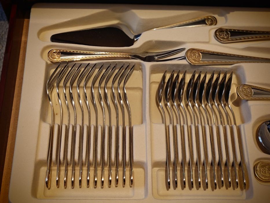 Прибори за хранене 72 части