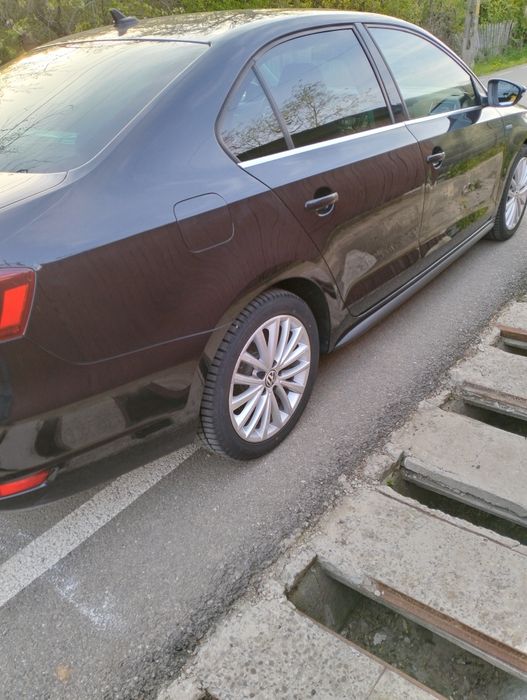Motor 1.4 TSi vw Jetta hybrid. Cutie . Faruri led.