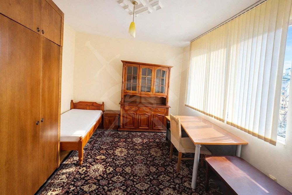 Дава се под наем Тристаен апартамент в Бургас, Възраждане - 107 кв.м за 428.91 € - Снимка #3