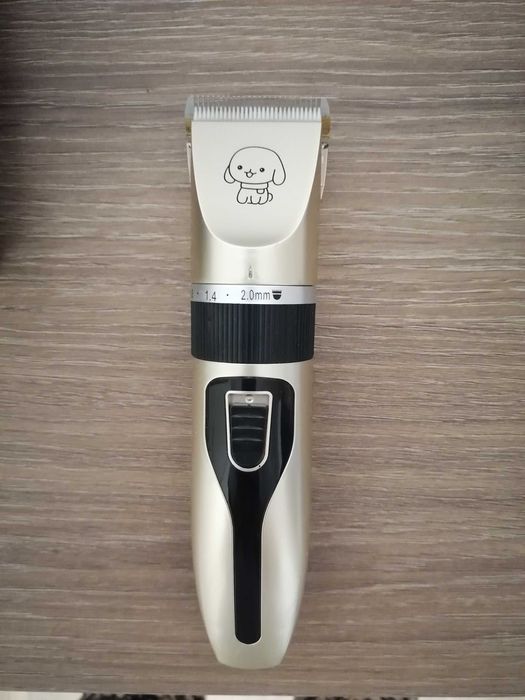 Продавам машинка за подстригване на животни (котки, кученца)