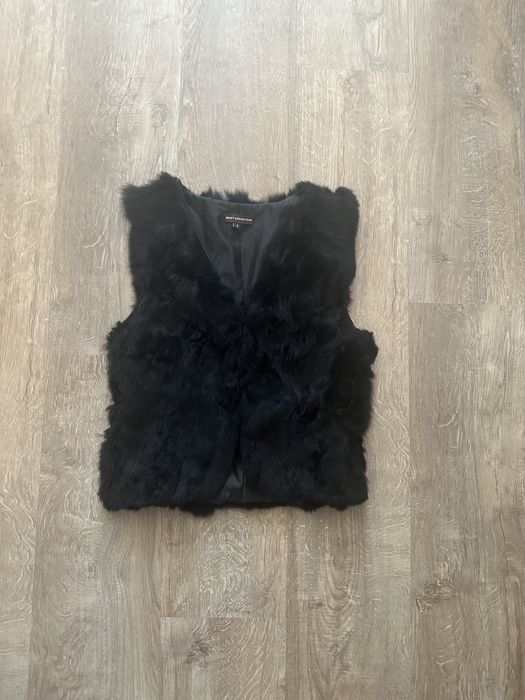 Vesta neagra blana de iepure mărimea S
