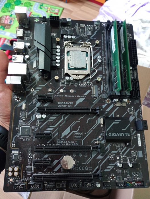 Placa de baza Gigabyte, componente pc