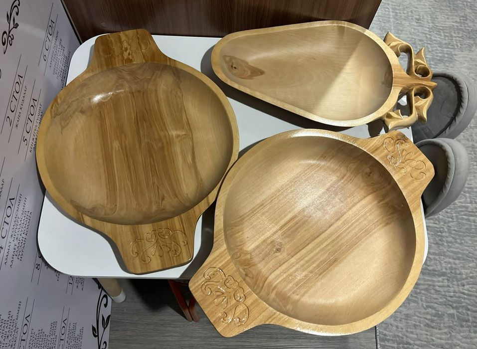 Астаулар , бас табақтар , орешница